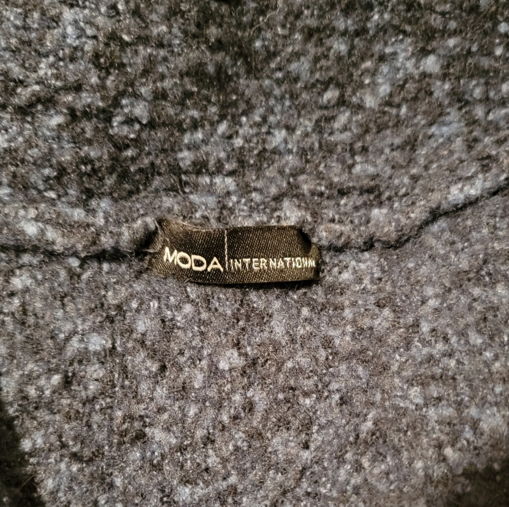 Moda button-up sweater - Picture 3 of 3